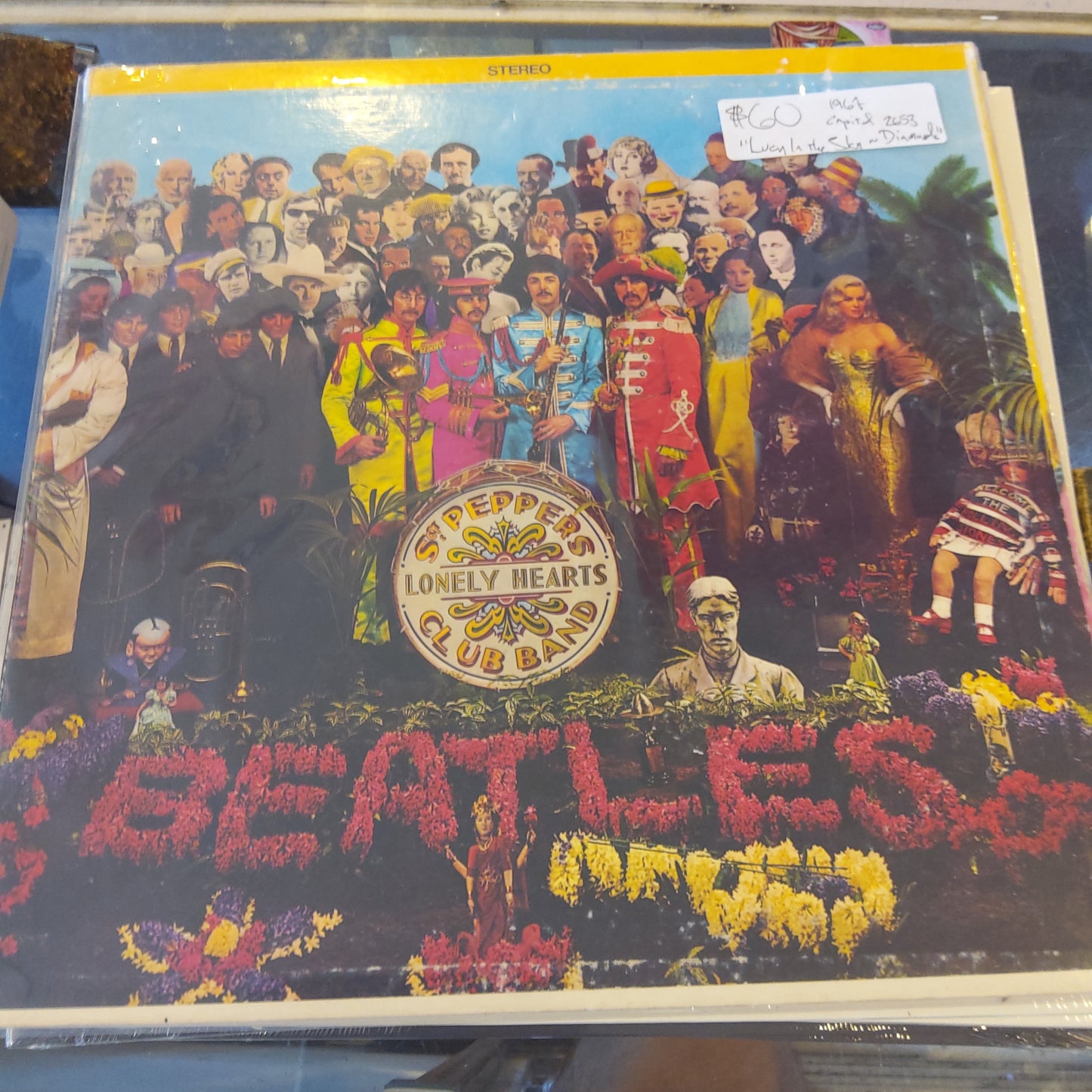 Sgt. Peppers lonely heart band lp older pressing with booklet